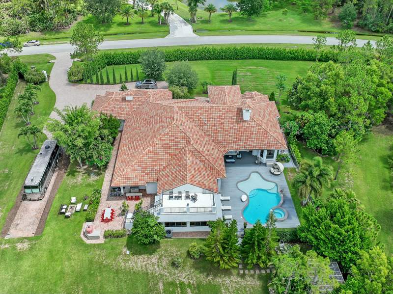 4 bedroom Single Family Residence at 18900 SE Crosswinds Lane, Colony Park, Jupiter — photo 2