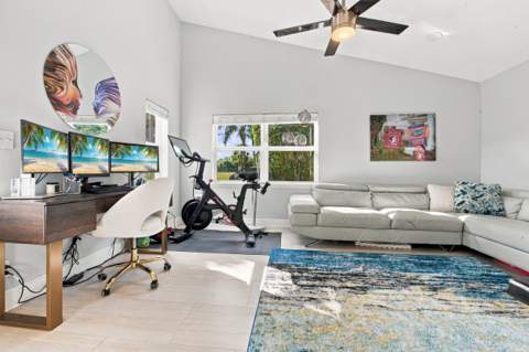 8928 Escondido Way, Boca Raton FL - photo 17 of 53
