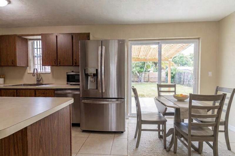 3 bedroom Single Family Residence at 2032 Worthington Road, Belvedere Heights, West Palm Beach — photo 4