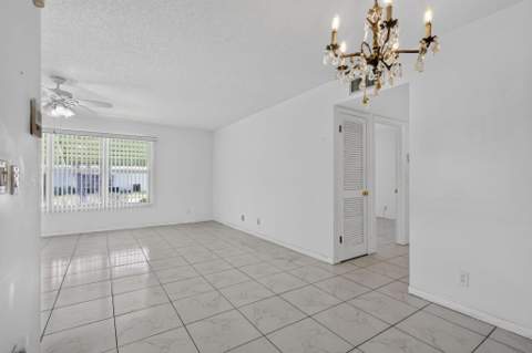 211 Country Lane #A, Boynton Beach FL - photo 12 of 28