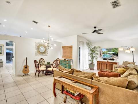 6214 Sand Hills Circle, Lake Worth FL - photo 10 of 57