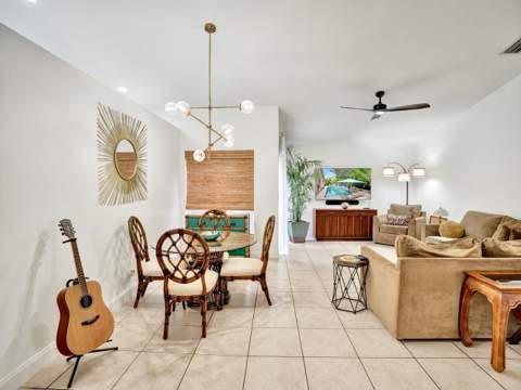 6214 Sand Hills Circle, Lake Worth FL - photo 13 of 57