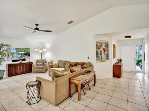 6214 Sand Hills Circle, Lake Worth FL - photo 11 of 57