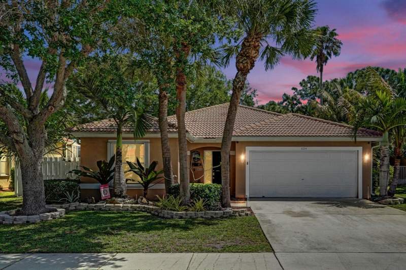 3 bedroom Single Family Residence at 6214 Sand Hills Circle, Winston Trails Par 20, Lake Worth — photo 2