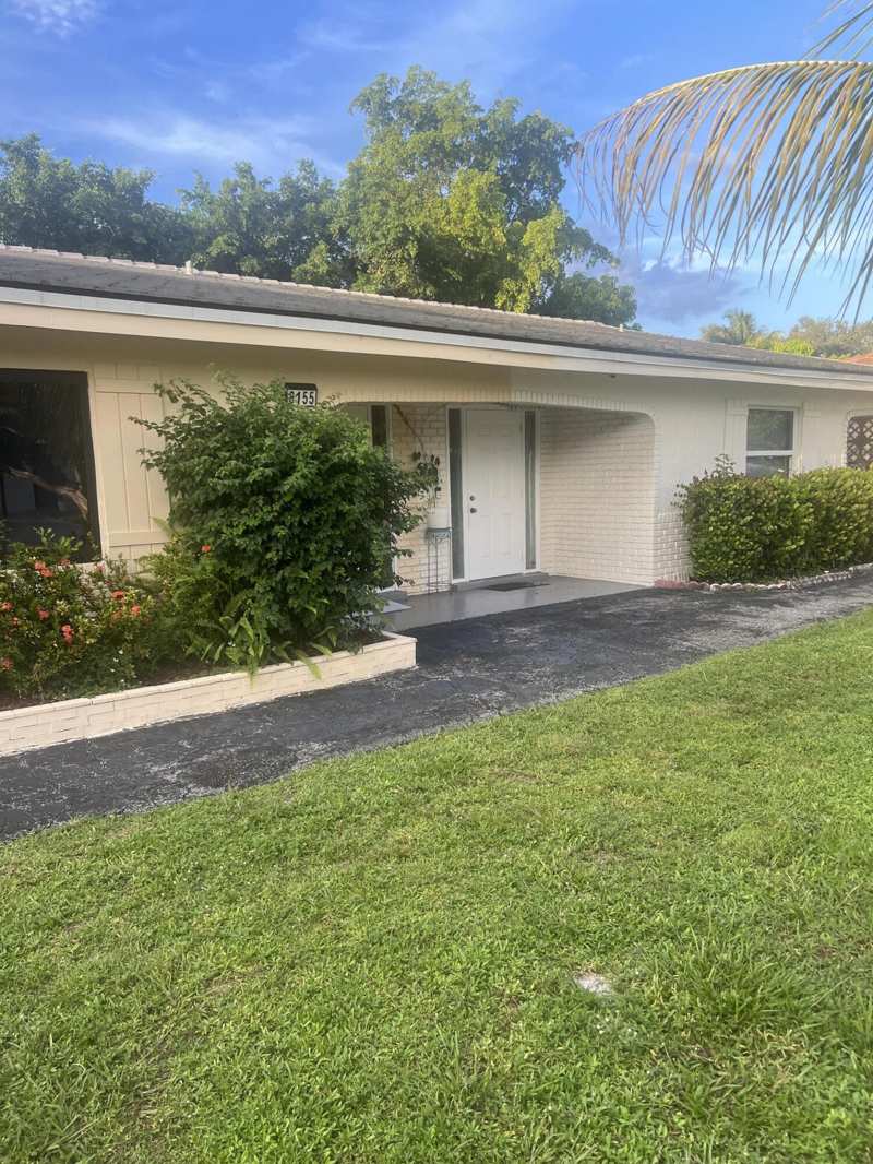 3 bedroom Single Family Residence at 8155 NW 39th Street, Pine Glen, Coral Springs — photo 1