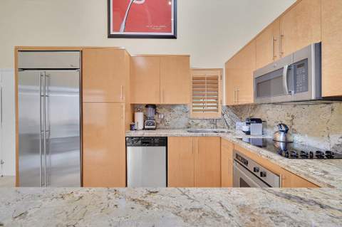 6130 Via Tierra Drive, Boca Raton FL - photo 6 of 46