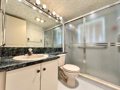 265 Northampton, West Palm Beach FL - photo 8 of 20