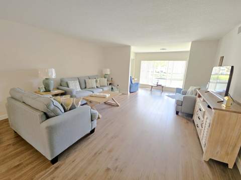 12529 Imperial Isle Drive #205, Boynton Beach FL - photo 8 of 32
