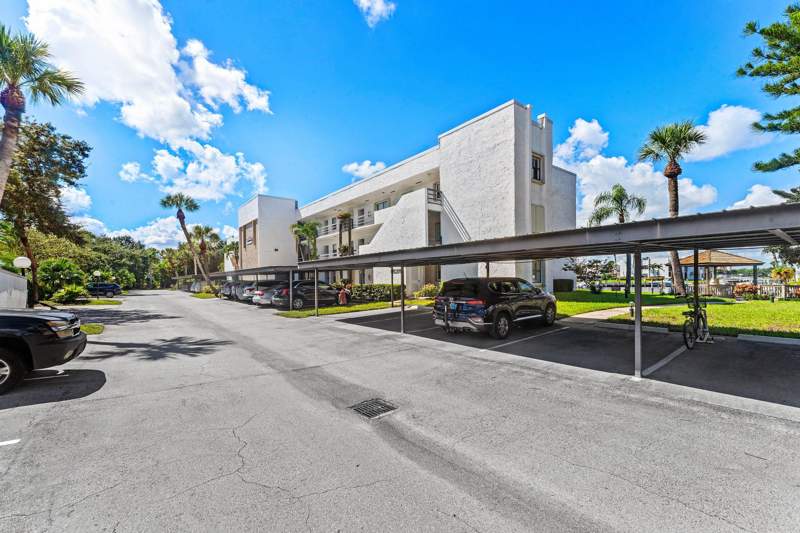 2 bedroom Condominium at 1950 SW Palm City Road #4-102, Circle Bay Yacht Club Condo, Stuart — photo 2