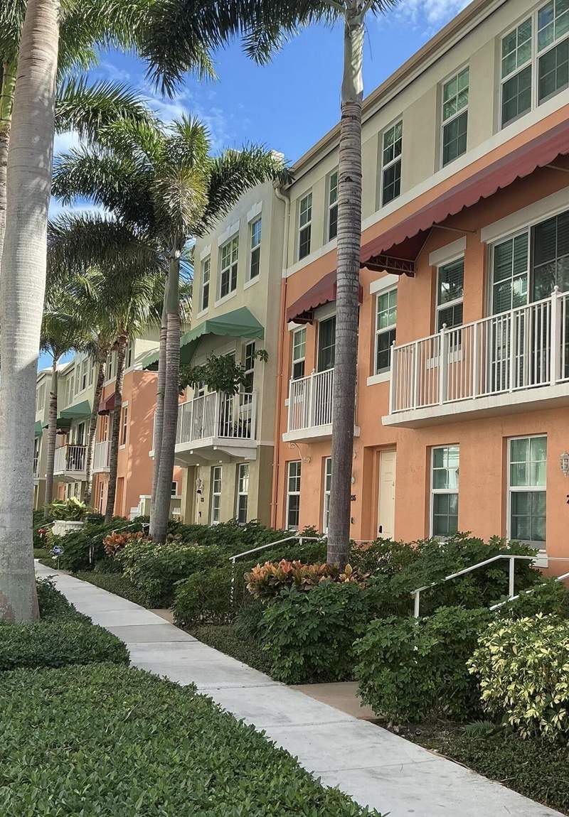 3 bedroom Townhouse at 236 Moorings Drive, Moorings At Lantana Townhouses, Lantana — photo 3