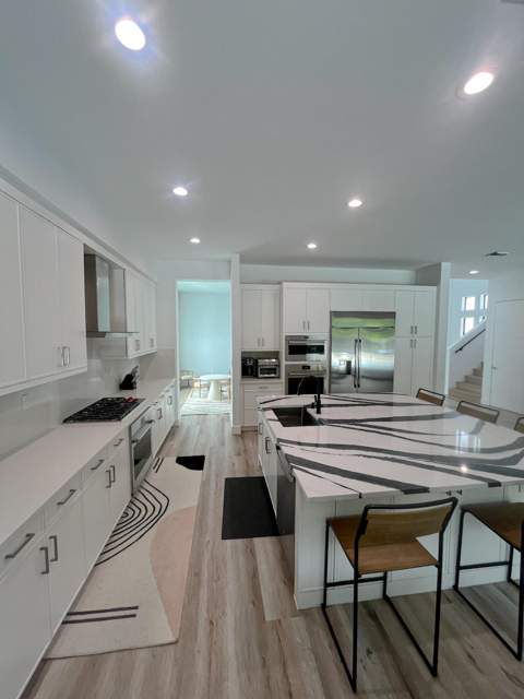8227 Oceanus Drive, Boca Raton FL - photo 15 of 55