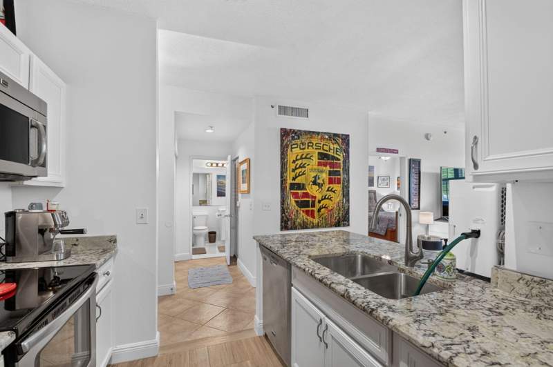 1 bedroom Condominium at 720 S Sapodilla Avenue #101, Courtyards In Cityplace Condo, West Palm Beach — photo 4