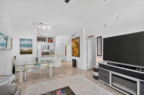 720 S Sapodilla Avenue #101, West Palm Beach FL - photo 11 of 49
