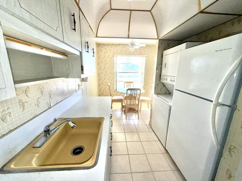 2 bedroom Condominium at 1150 Mahogany Way #203, Pines Of Delray, Delray Beach — photo 4