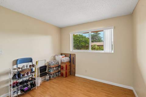 8400 Lagos De Campo Boulevard #303, Tamarac FL - photo 19 of 23