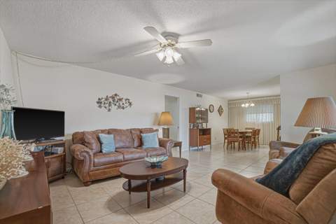 500 S Luna Court #4, Hollywood FL - photo 6 of 23