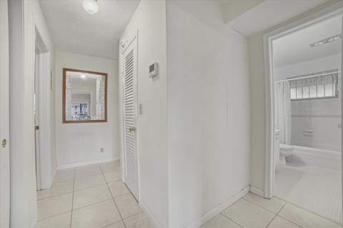 500 S Luna Court #4, Hollywood FL - photo 13 of 23