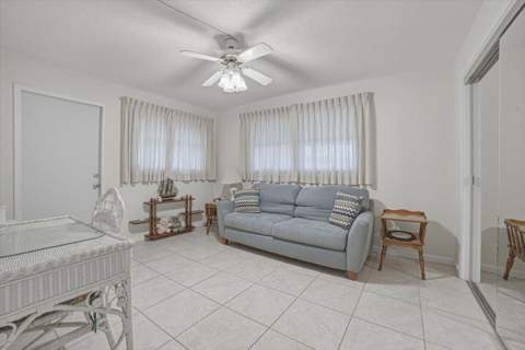 500 S Luna Court #4, Hollywood FL - photo 19 of 23