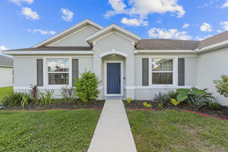 3 bedroom Single Family Residence at 770 SW Saragossa Avenue, Port St Lucie Section 15, Port St. Lucie — photo 2