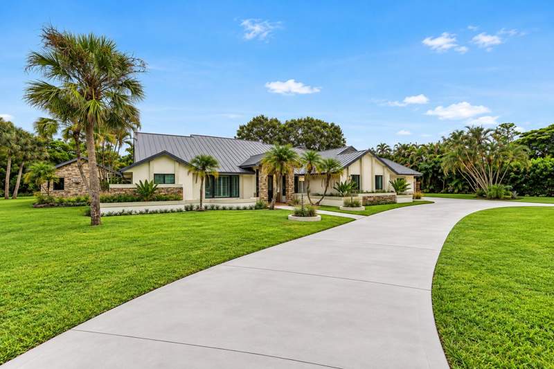 6 bedroom Single Family Residence at 14757 Horseshoe Trace, Paddock Park 1 Of Wellington, Wellington — photo 3
