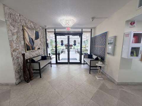 3510 Oaks Way #502, Pompano Beach FL - photo 8 of 10