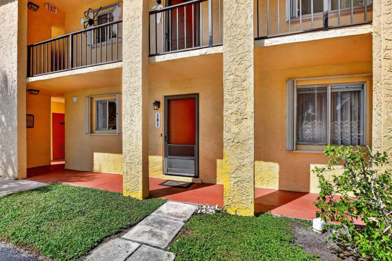 2 bedroom Condominium at 872 SW 9th Street Circle #101, Boca Terrace Cond Phase I & II, Boca Raton — photo 3