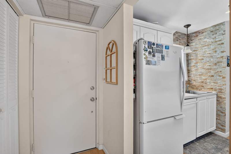 2 bedroom Condominium at 872 SW 9th Street Circle #101, Boca Terrace Cond Phase I & II, Boca Raton — photo 4