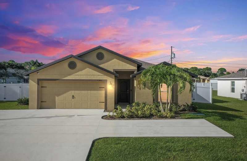 5 bedroom Single Family Residence at 1381 SW Paar Drive, Port St Lucie Section 19, Port St. Lucie — photo 1