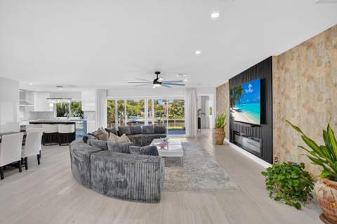 116 Periwinkle Drive, Hypoluxo FL - photo 12 of 121