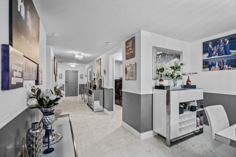 5 bedroom Single Family Residence at 1381 SW Paar Drive, Port St Lucie Section 19, Port St. Lucie — photo 5