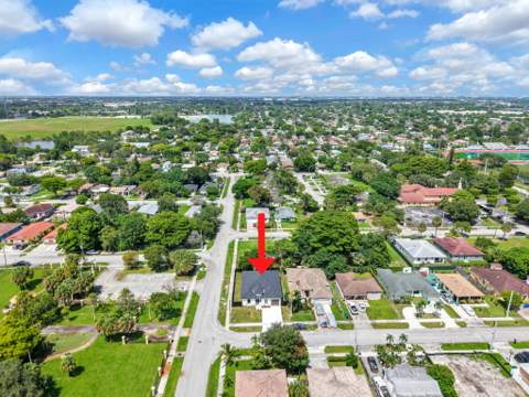 2791 NW 11th Court, Fort Lauderdale FL - photo 7 of 67