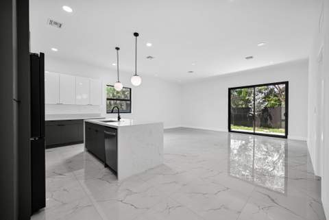 2791 NW 11th Court, Fort Lauderdale FL - photo 11 of 67