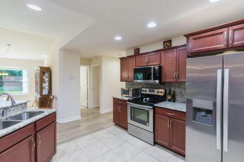 2 S Granada Lane, Port St. Lucie FL - photo 13 of 46