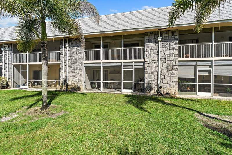 1 bedroom Condominium at 18081 SE Country Club Drive #19-188, The Little Club Condo, Jupiter — photo 4
