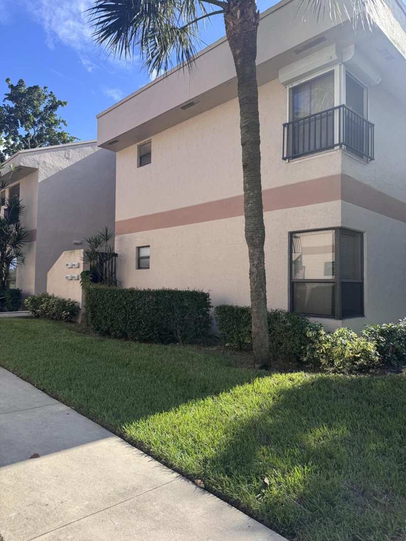 2 bedroom Condominium at 2836 Carambola Circle #19107, Applewood Village II, Coconut Creek — photo 1