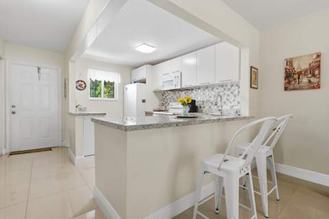7400 NW 17th Street #202, Plantation FL - photo 13 of 29