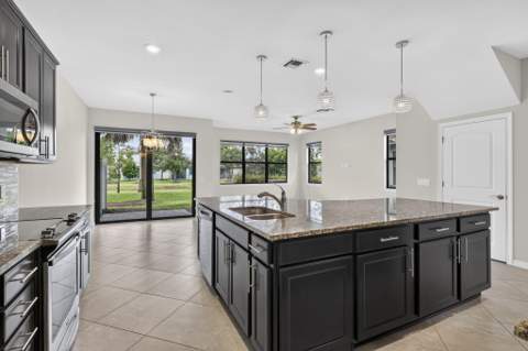 8347 Cadre Noir Road, Lake Worth FL - photo 13 of 46