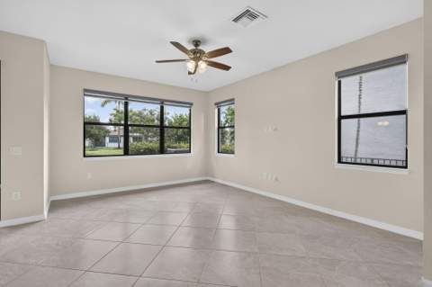 8347 Cadre Noir Road, Lake Worth FL - photo 8 of 46