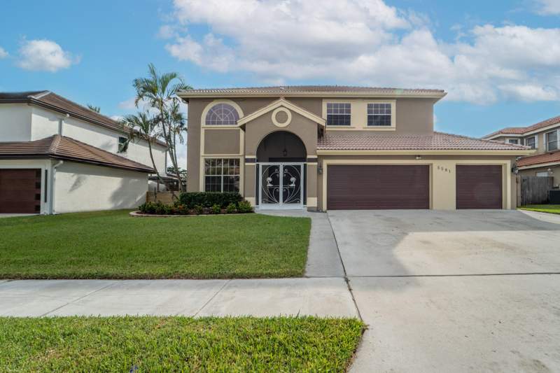 4 bedroom Single Family Residence at 5581 Descartes Circle, Le Palais, Boynton Beach — photo 3