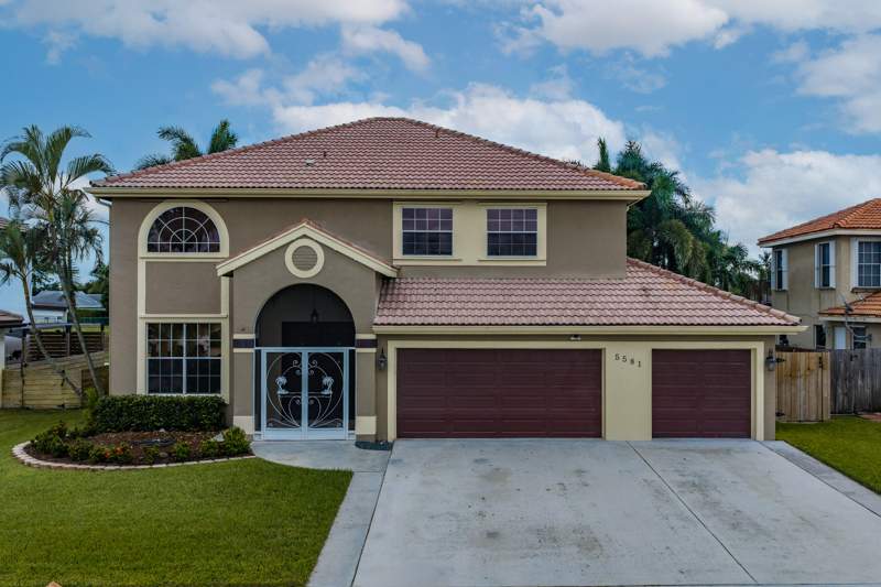 4 bedroom Single Family Residence at 5581 Descartes Circle, Le Palais, Boynton Beach — photo 2