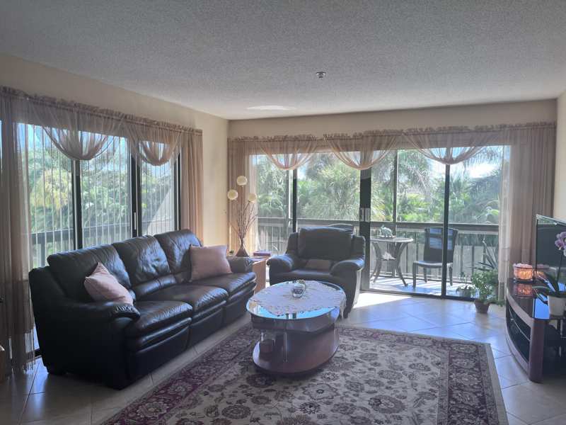 2 bedroom Condominium at 3000 Presidential Way #301, Lands Of The President Condo 8, West Palm Beach — photo 1