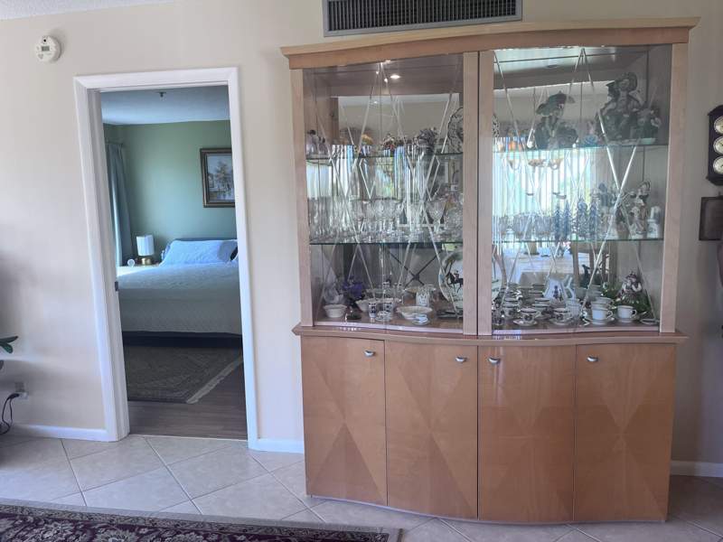 2 bedroom Condominium at 3000 Presidential Way #301, Lands Of The President Condo 8, West Palm Beach — photo 4