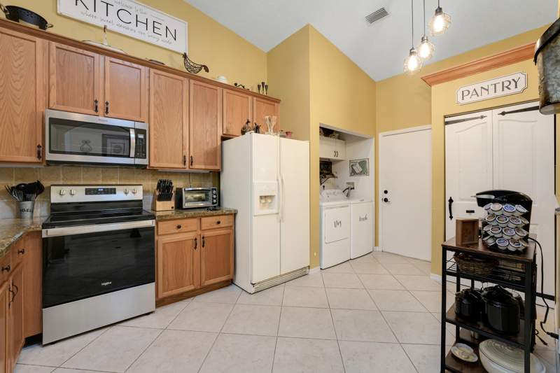 2 bedroom Villa at 8076 Cormyour Way, Melrose Pud Pod E, Boynton Beach — photo 3