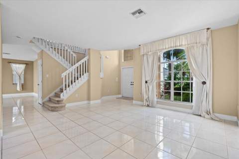 7639 Northtree Club Drive, Greenacres FL - photo 12 of 38