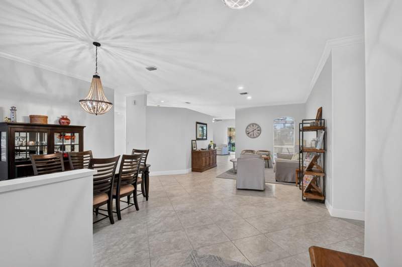 4 bedroom Single Family Residence at 6548 Rock Creek Drive, Fairfields Lacuna 6-A, Lake Worth — photo 3