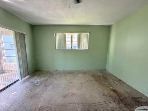 2309 Park Lane #210, Hollywood FL - photo 7 of 17