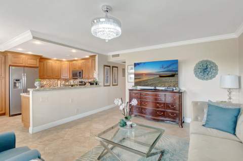 453 Richmond F, Deerfield Beach FL - photo 8 of 53