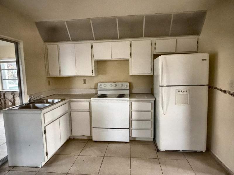 2 bedroom Single Family Residence at 5718 NW 86th Terrace, Mainlands Of Tamarac Lakes, Tamarac — photo 4