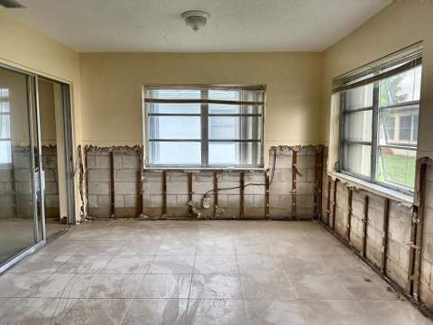 5718 NW 86th Terrace, Tamarac FL - photo 7 of 10