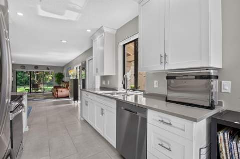 4322 Acacia Circle, Coconut Creek FL - photo 6 of 54
